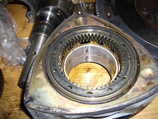 Rotor bearing and eccentric shaft damage